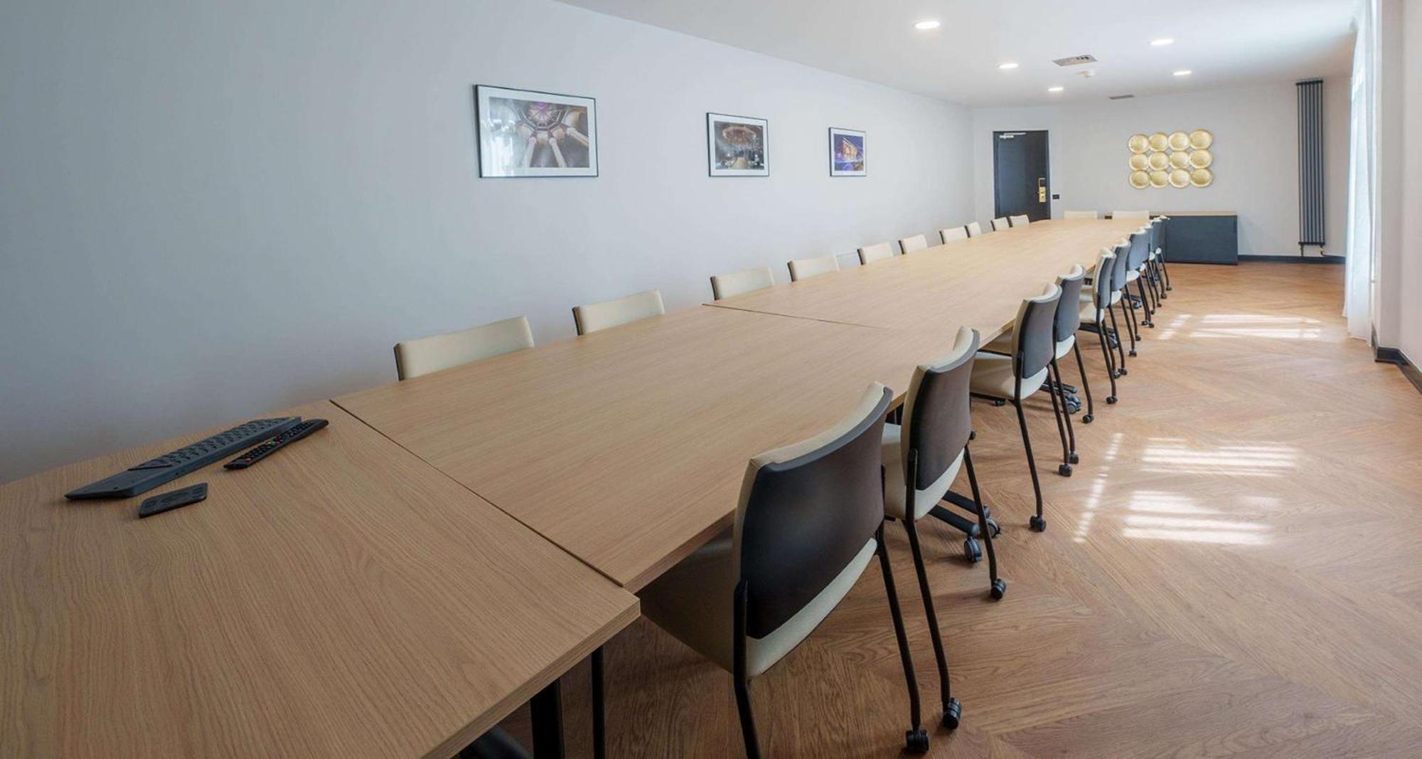 Best Western Plus Le Picardy Saint-Quentin  Exteriör bild